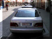 Mercedes-Benz E200 Turbodiesel; Bruges.jpg (119849 bytes)