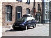 Volkswagen Sharan; Bruges.jpg (158995 bytes)